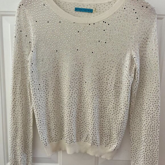 Alice & Oliva Woman's Rhinestone Cashmere Blend Cream Pull-over Sweater Sz Med - Picture 3 of 12